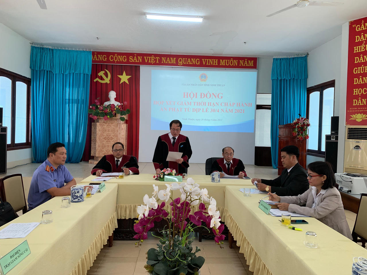 Lê Hưng Dũng - Vị Thẩm phán gương mẫu, đi đầu trong thực hiện chức trách