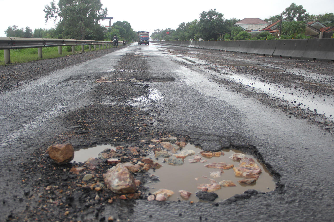 Nhiều vụ tai nạn trên đoạn Quốc lộ 1A qua địa phận Phú Yên do đường hư hỏng