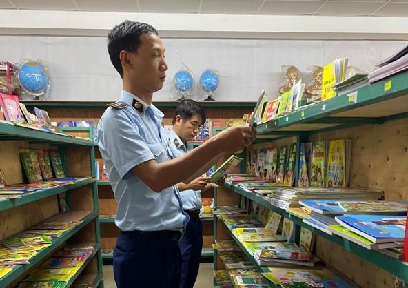 Bình Định kiên quyết đấu tranh chống buôn lậu và gian lận thương mại