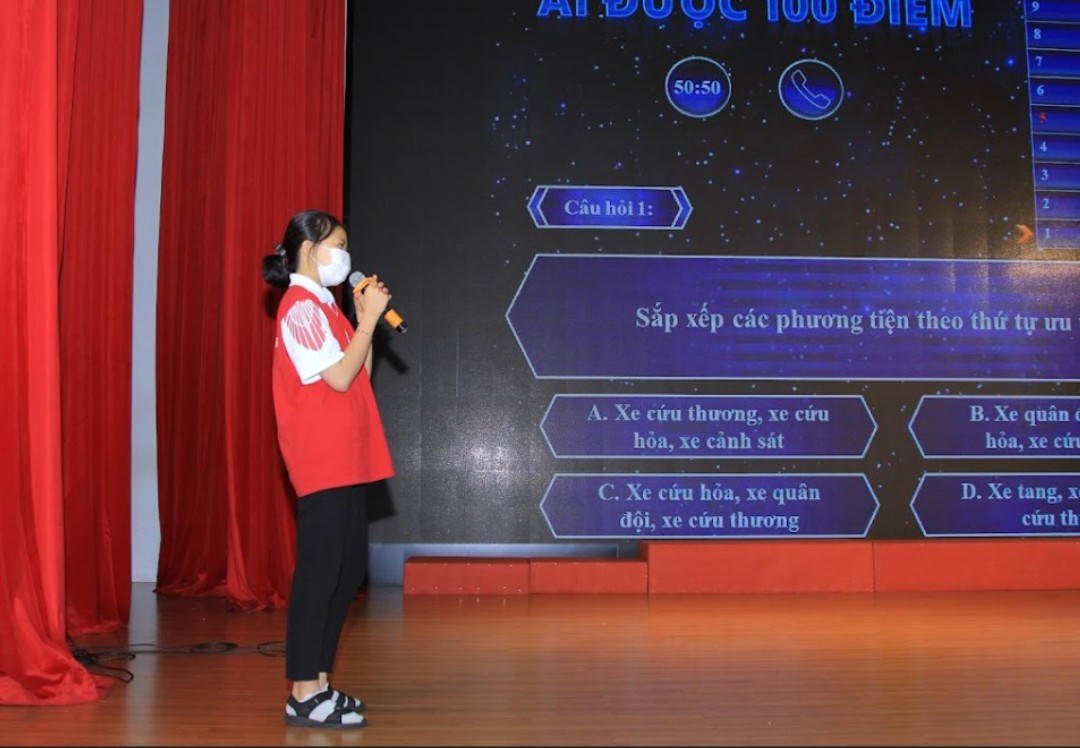 Cục Cảnh sát giao thông phía Nam phổ biến, giáo dục pháp luật về trật tự an toàn giao thông cho sinh viên