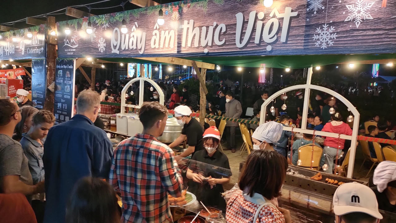Khai mạc “Tuần lễ lướt ván diều Quốc tế và các sự kiện văn hóa Du lịch Ninh Hải năm 2022