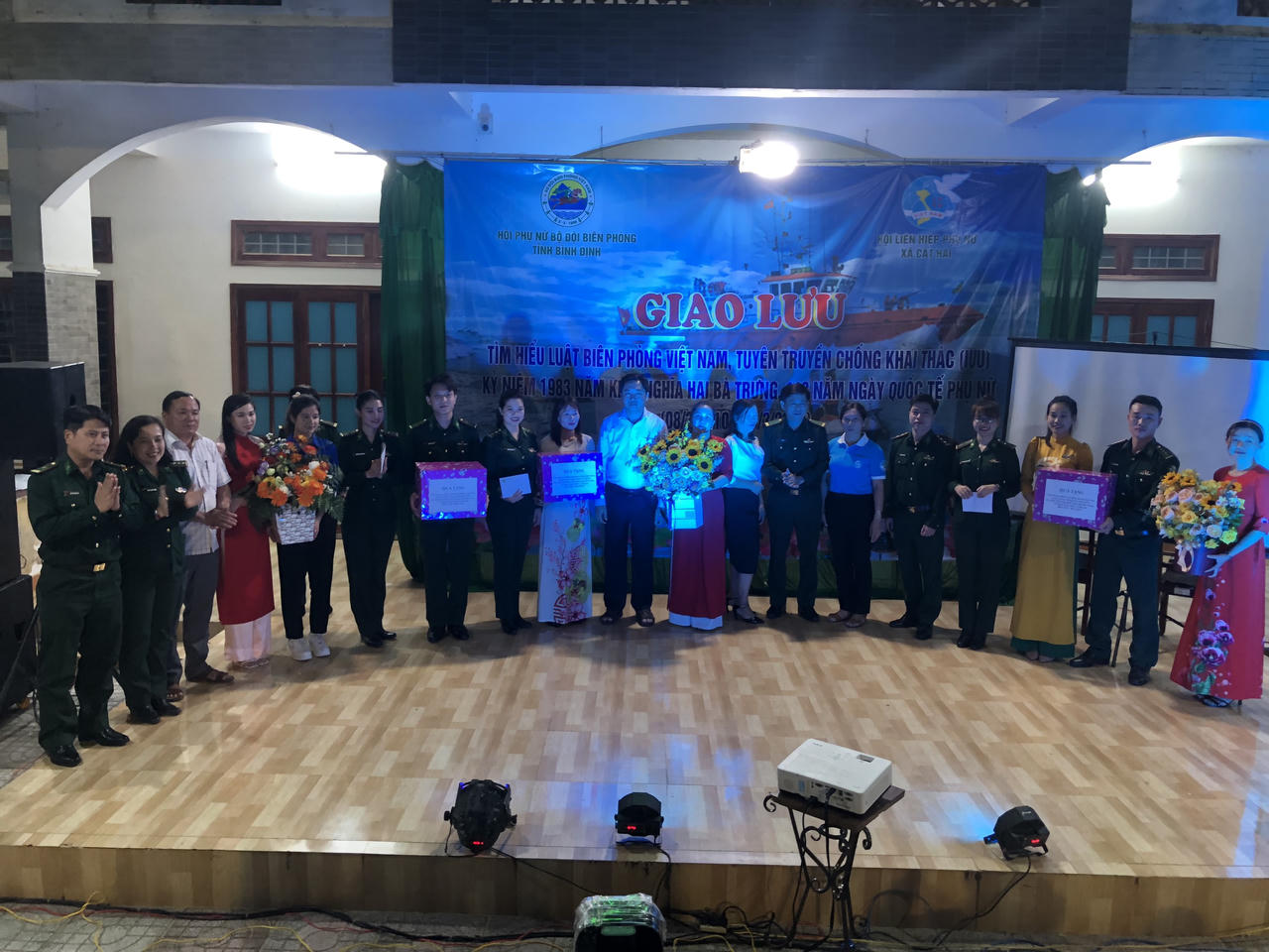 Giao lưu tìm hiểu luật Biên phòng Việt Nam, tuyên truyền chống khai thác IUU 