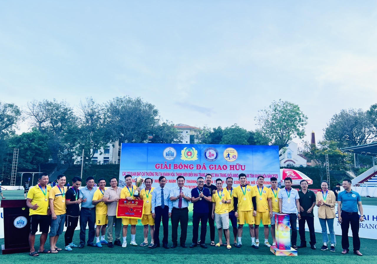 Bế mạc Giải bóng đá nam Giao lưu tuổi trẻ thanh niên Nha Trang, Khánh Hòa năm 2023 