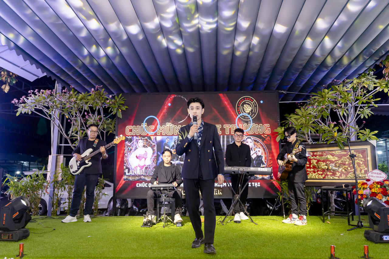 Nhà hàng Đức Long Quán- Ẩm thực phố biển giữa lòng Sài Gòn 