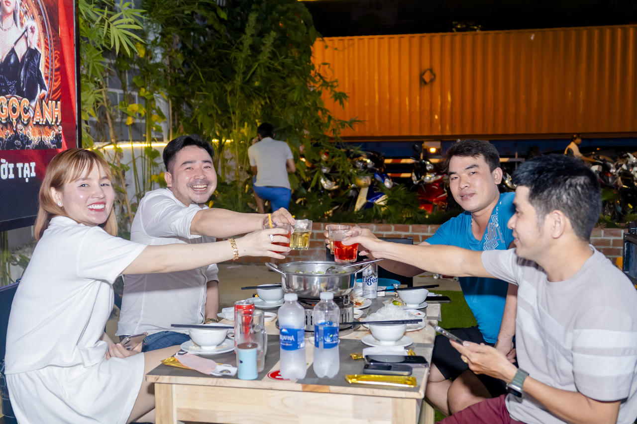 Nhà hàng Đức Long Quán- Ẩm thực phố biển giữa lòng Sài Gòn 