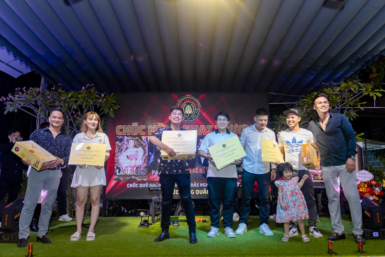 Nhà hàng Đức Long Quán- Ẩm thực phố biển giữa lòng Sài Gòn 