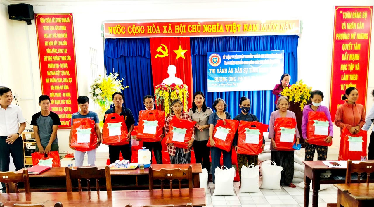 Cục Thi hành án dân sự tỉnh Ninh Thuận đẩy mạnh các phong trào thi đua yêu nước 