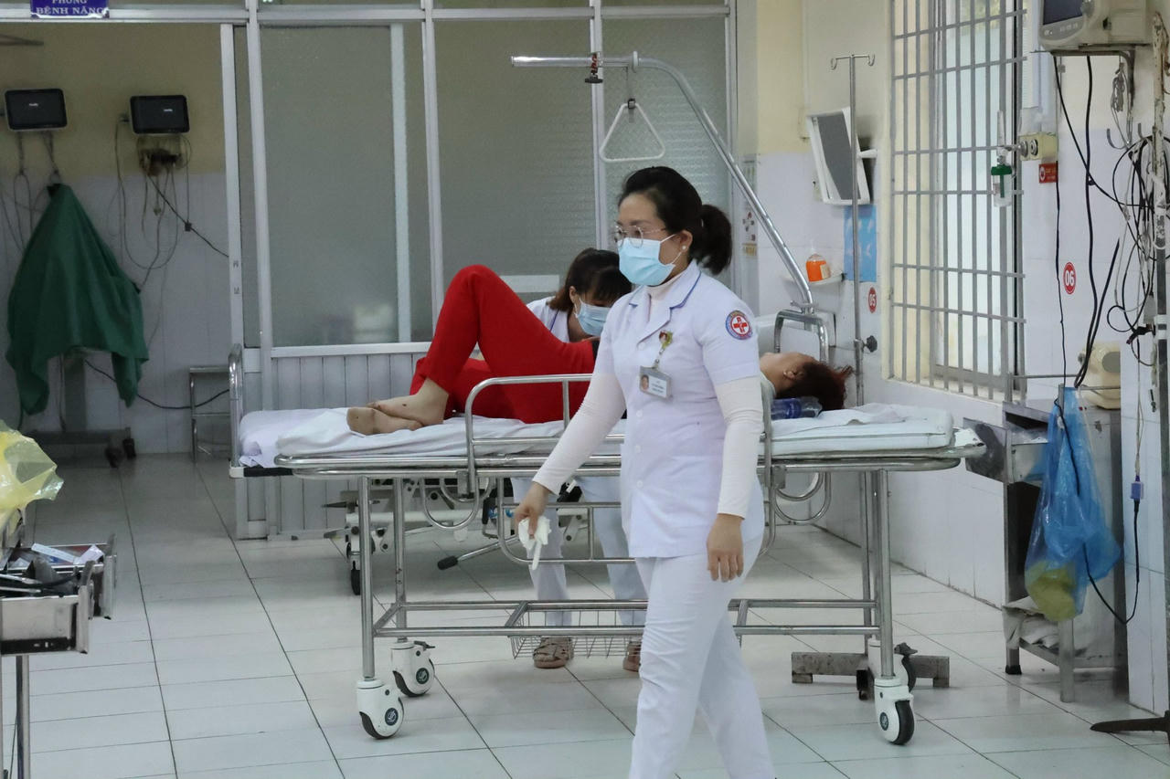 Nạn nhân kể phút ô tô chở du khách người nước ngoài bất ngờ lật trên đèo ở Khánh Hòa