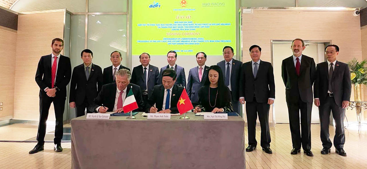 Hai giải đua nổi tiếng thế giới F1H2O và Mô tô nước Aquabike sẽ được tổ chức thường niên tại Việt Nam