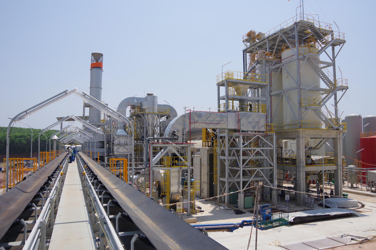 Khánh thành nhà máy Công ty TNHH Năng lượng xanh Idemitsu Việt Nam tại Bình Định