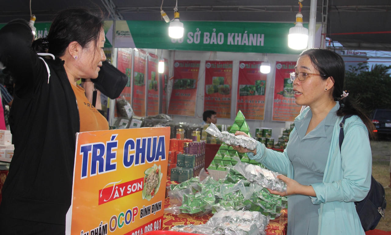 Sản phẩm OCOP khu vực duyên hải miền Trung hội tụ tại Bình Định