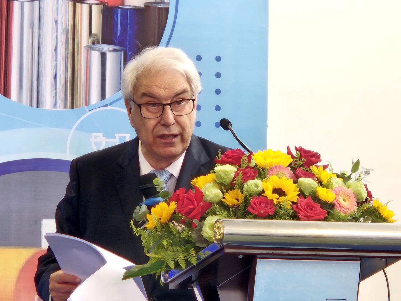 Khánh thành Nhà máy sản xuất nhũ và màng mỏng công nghệ cao KURZ tại Bình Định