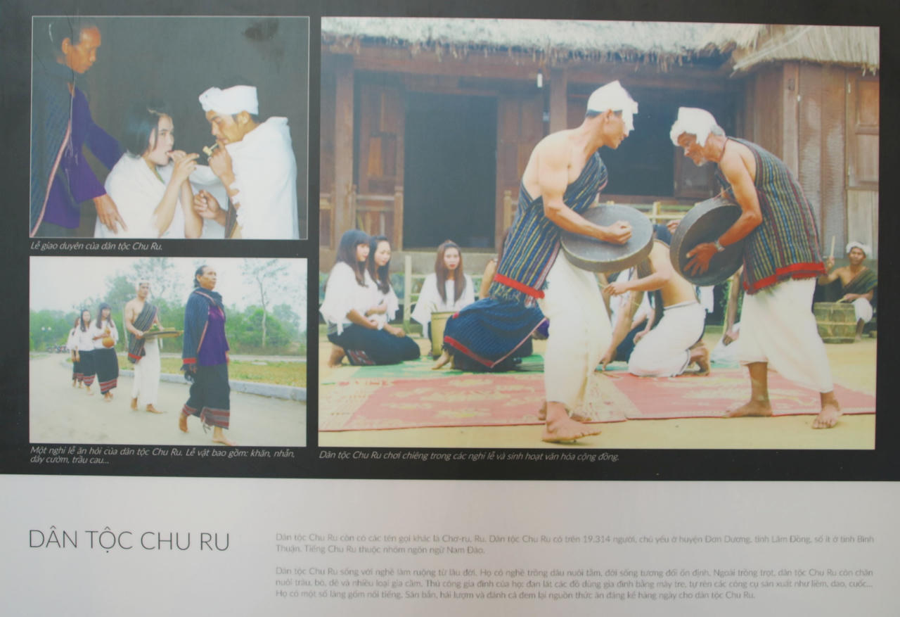 Trưng bày 200 bức ảnh chủ đề “Các dân tộc thiểu số miền Trung đồng hành cùng sự phát triển của đất nước”