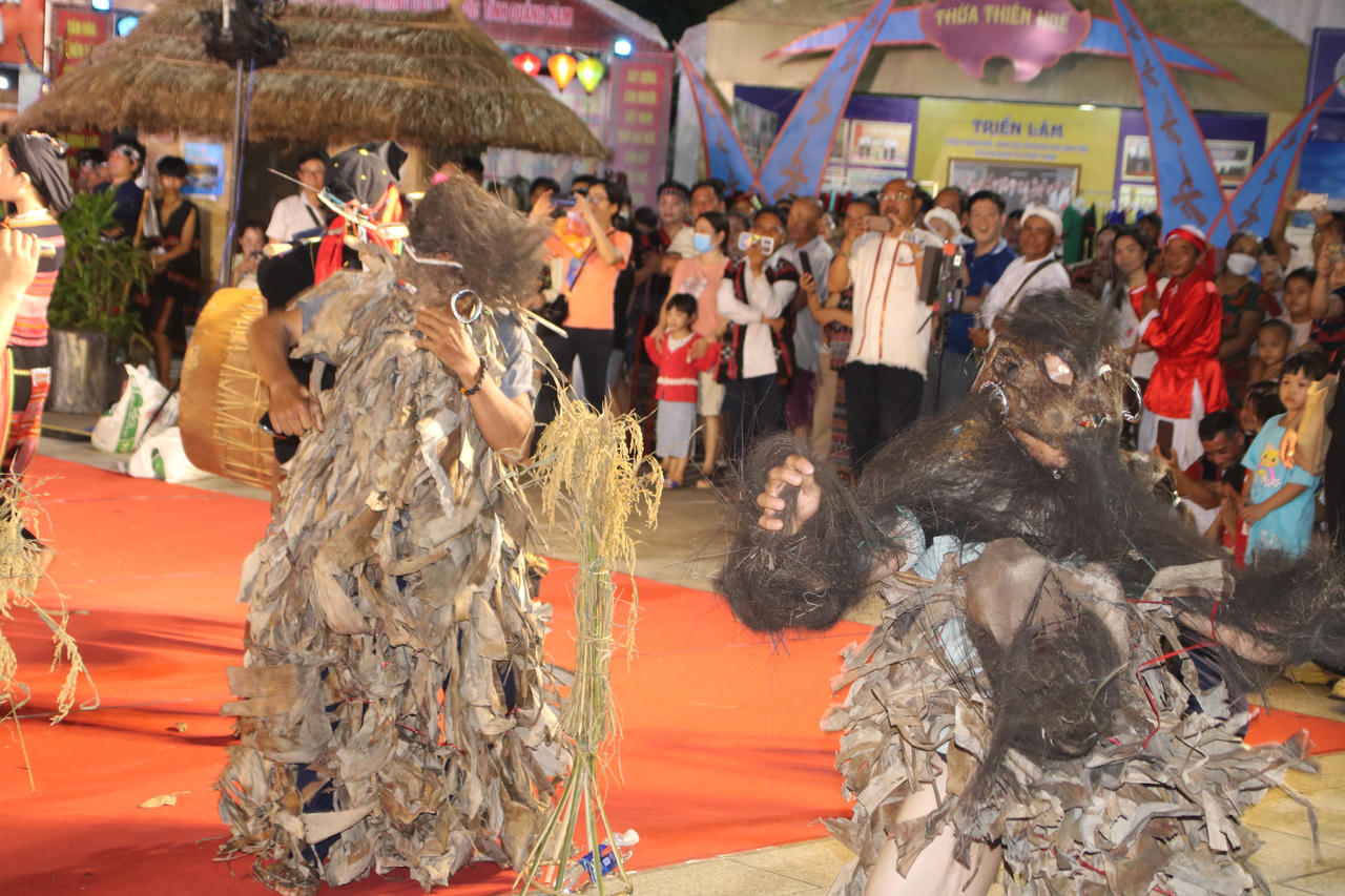 Bình Định xây dựng sản phẩm phục vụ phát triển du lịch từ Lễ hội ăn cốm lúa mới của đồng bào Bahnar Kriêm