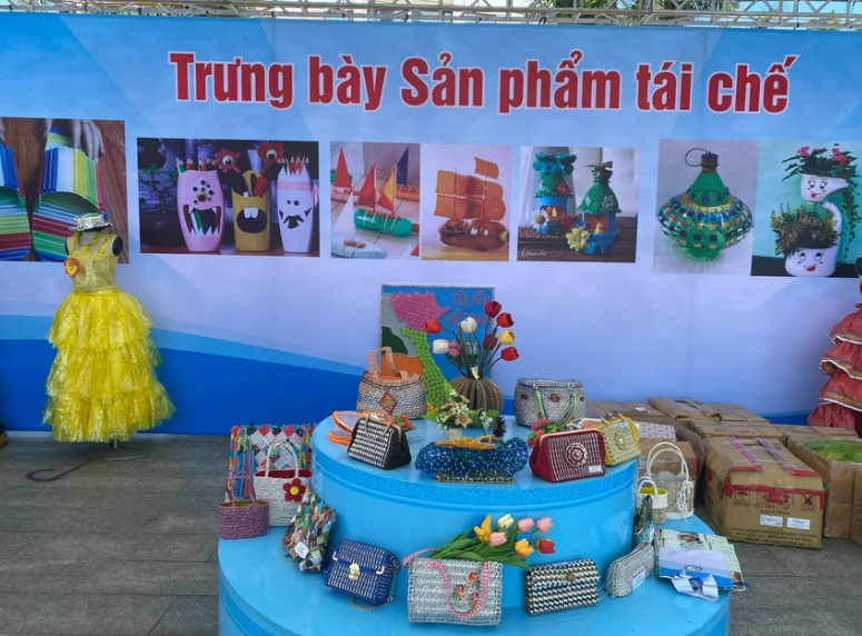 Bình Định biểu dương “Phụ nữ sản xuất, kinh doanh giỏi” và phát động chương trình Phụ nữ khởi nghiệp xanh