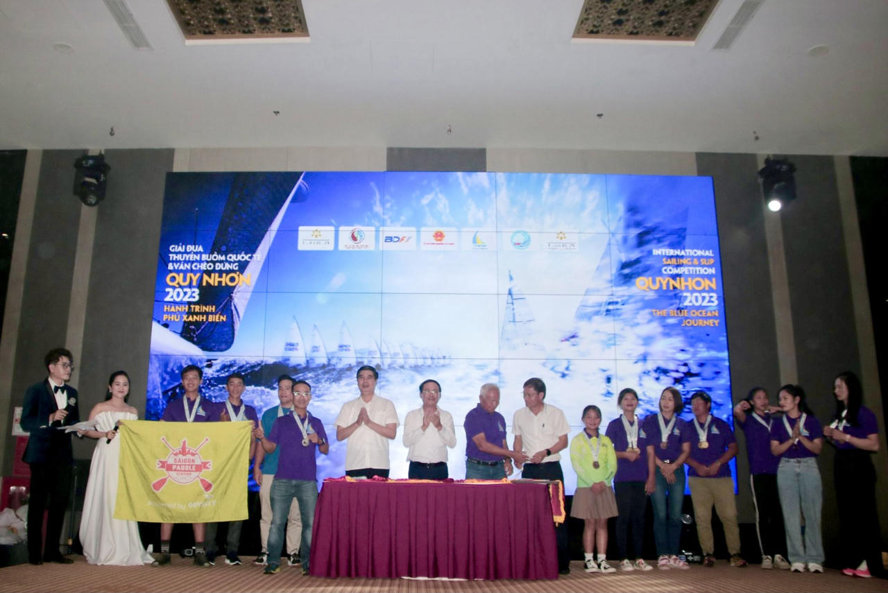Bế mạc “Giải đua Thuyền buồm Quốc tế và Ván chèo đứng Quy Nhơn 2023