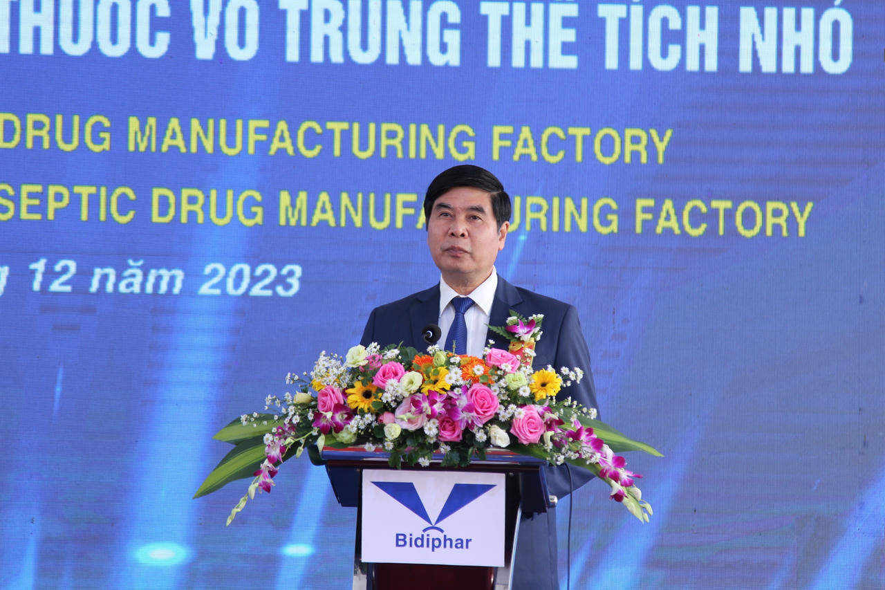 Bình Định: Khánh thành Nhà máy sản xuất thuốc điều trị ung thư lớn nhất Việt Nam