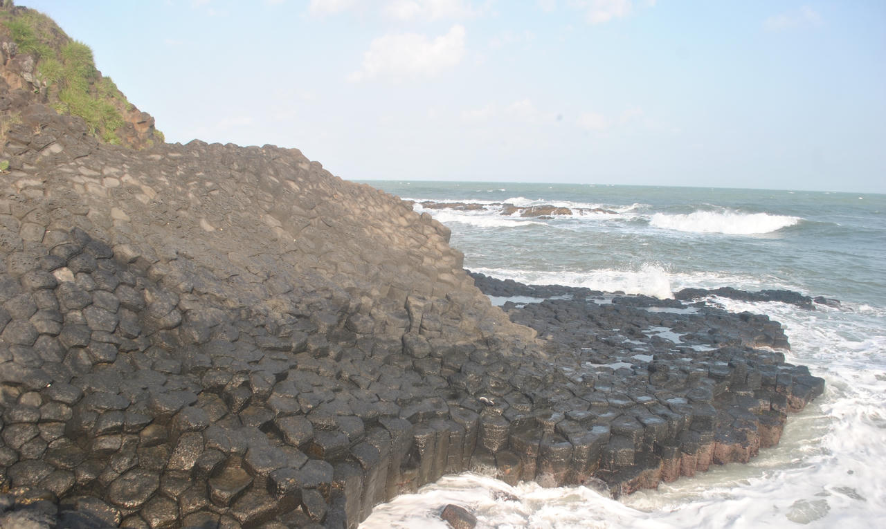 Quy hoạch danh thắng Gành Đá Đĩa thành điểm du lịch quốc gia