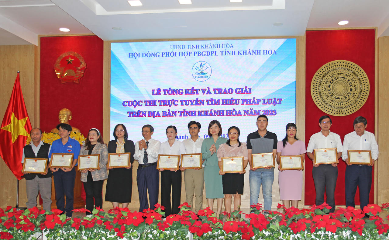 Hơn 46 nghìn người tham gia Cuộc thi trực tuyến Tìm hiểu pháp luật trên địa bàn tỉnh Khánh Hòa