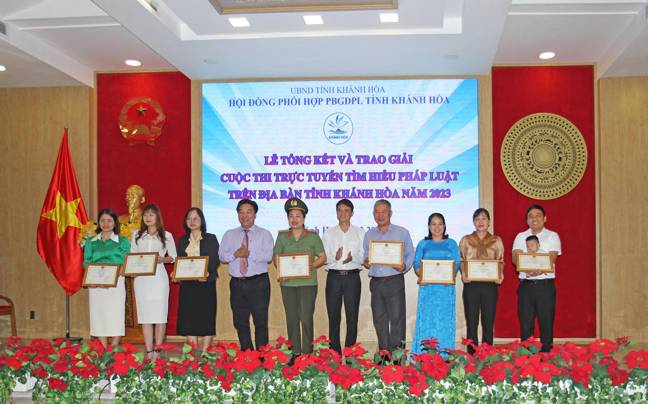 Hơn 46 nghìn người tham gia Cuộc thi trực tuyến Tìm hiểu pháp luật trên địa bàn tỉnh Khánh Hòa