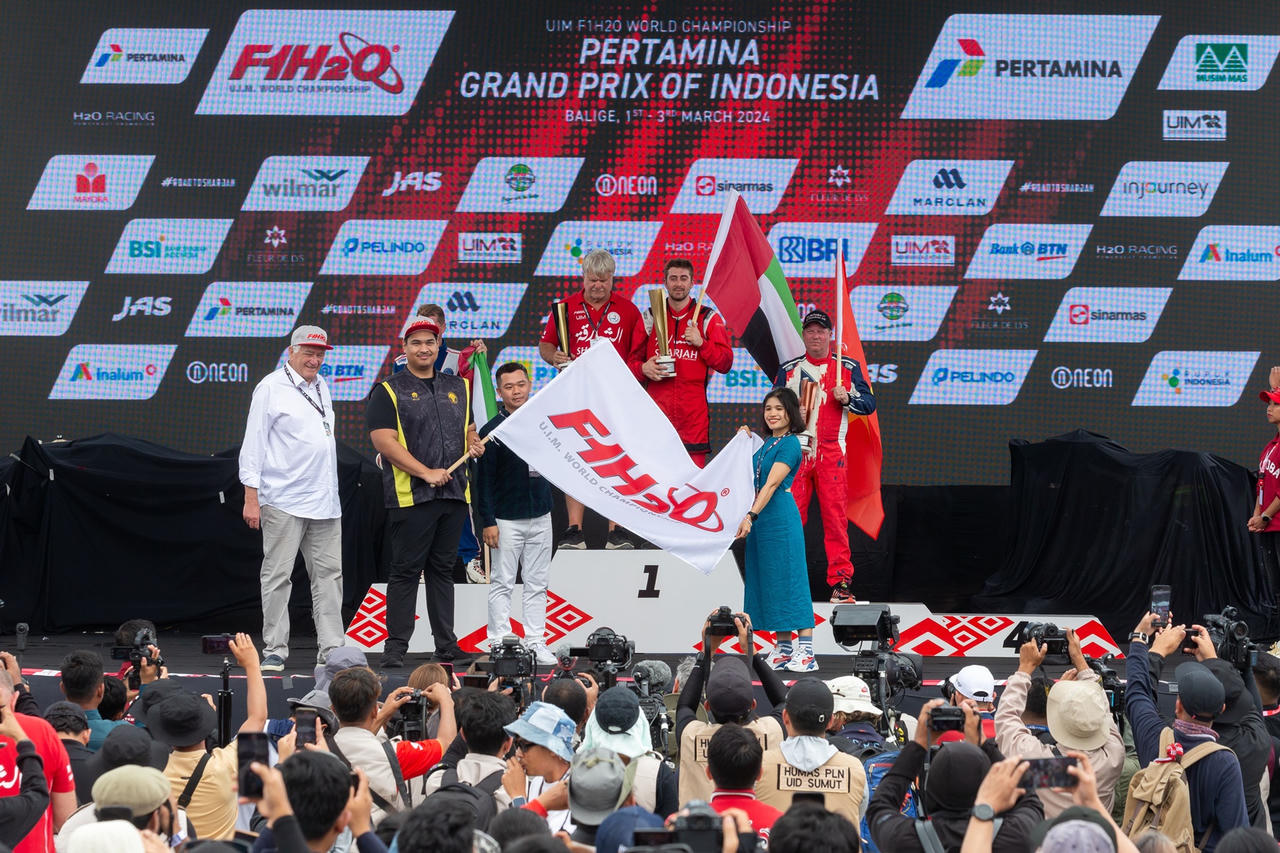 Đội F1H2O Bình Định - Việt Nam dẫn đầu ở chặng đua Grand Prix of Indonesia
