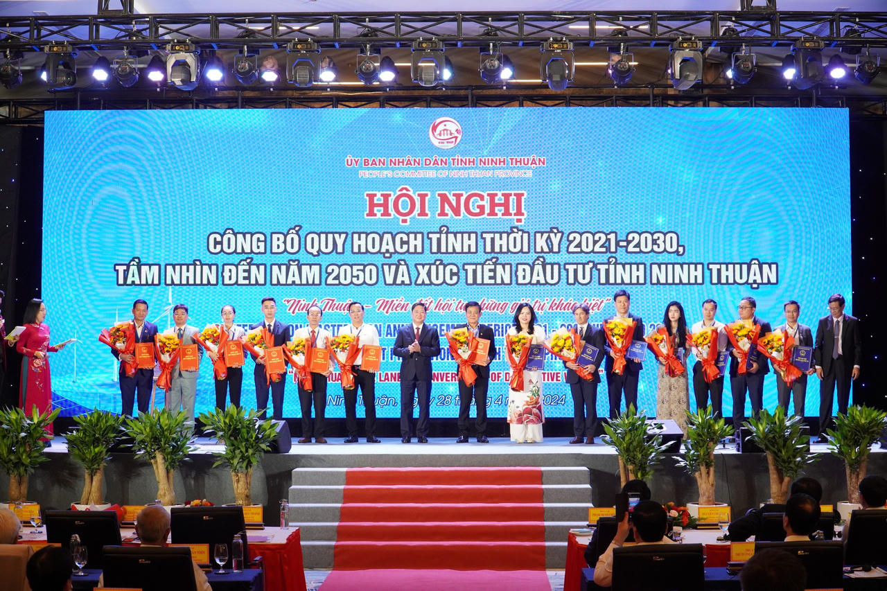 Ninh Thuận cần tìm lối đi riêng để trở thành địa chỉ đáng để đầu tư, đáng sống