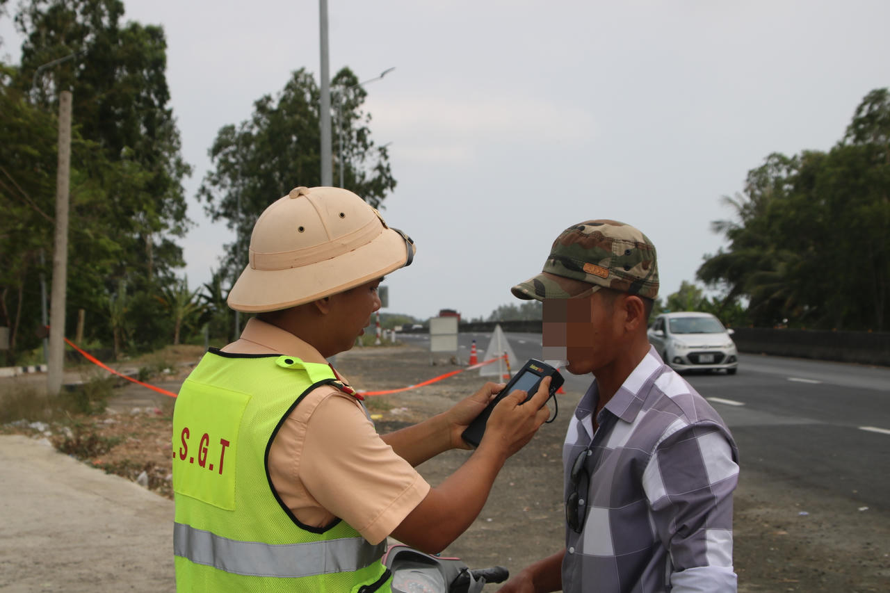 CSGT Phú Yên đảm bảo trật tự an toàn giao thông trong dịp lễ 