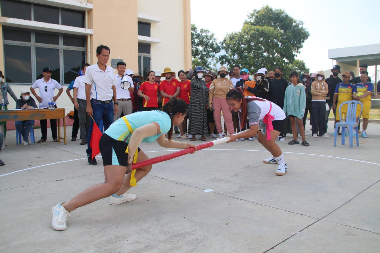 Đồng bào dân tộc thiểu số tại Bình Định sôi nổi tham gia Ngày hội văn hóa - thể thao 