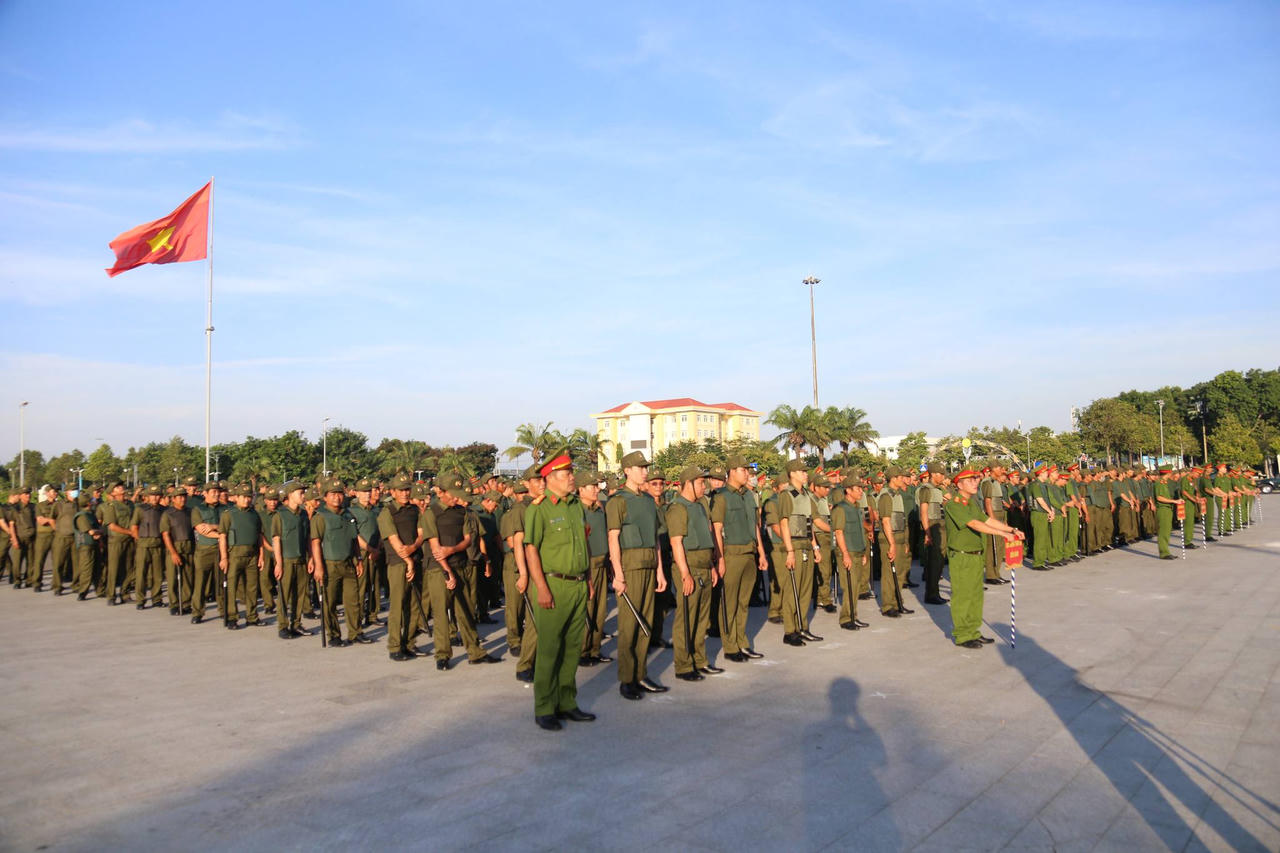 Các địa phương đồng loạt ra mắt lực lượng tham gia bảo vệ ANTT ở cơ sở