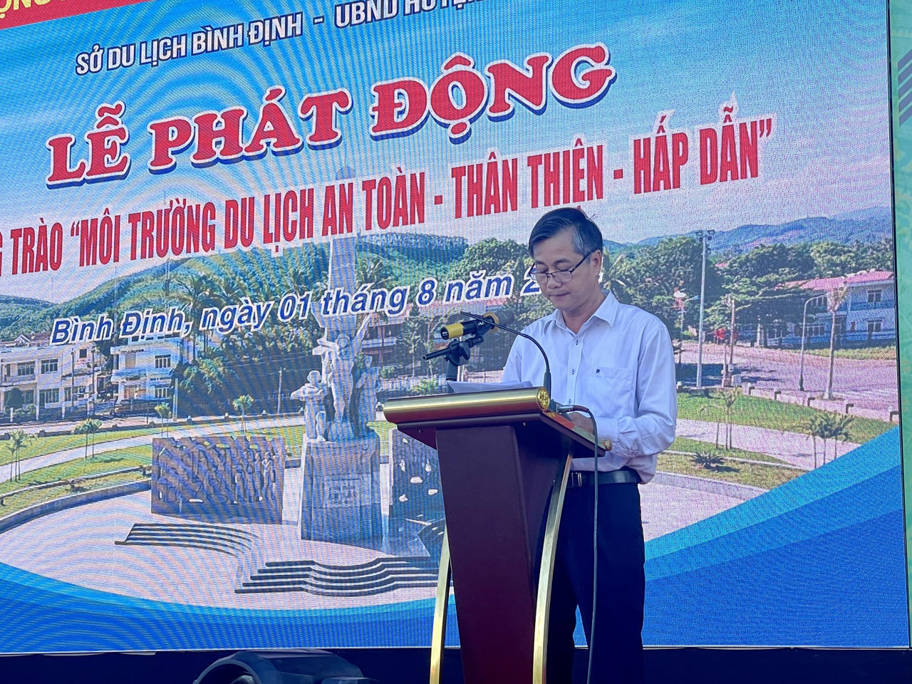  An Lão hưởng ứng phong trào xây dựng môi trường du lịch an toàn, thân thiện, hấp dẫn 