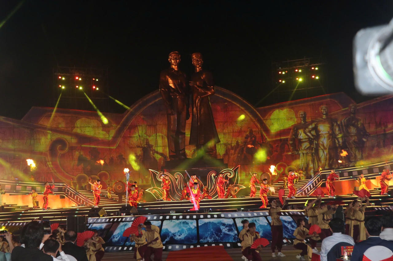 Đại nhạc hội "Đôi cánh diệu kỳ": Nơi Kết nối điện ảnh với di sản văn hóa và con người Bình Định