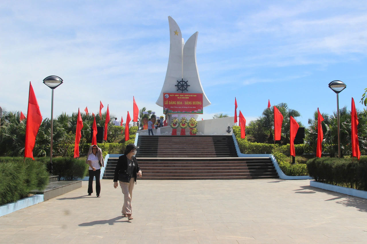 Bình Định kỷ niệm 60 năm Di tích lịch sử Bãi biển Lộ Diêu