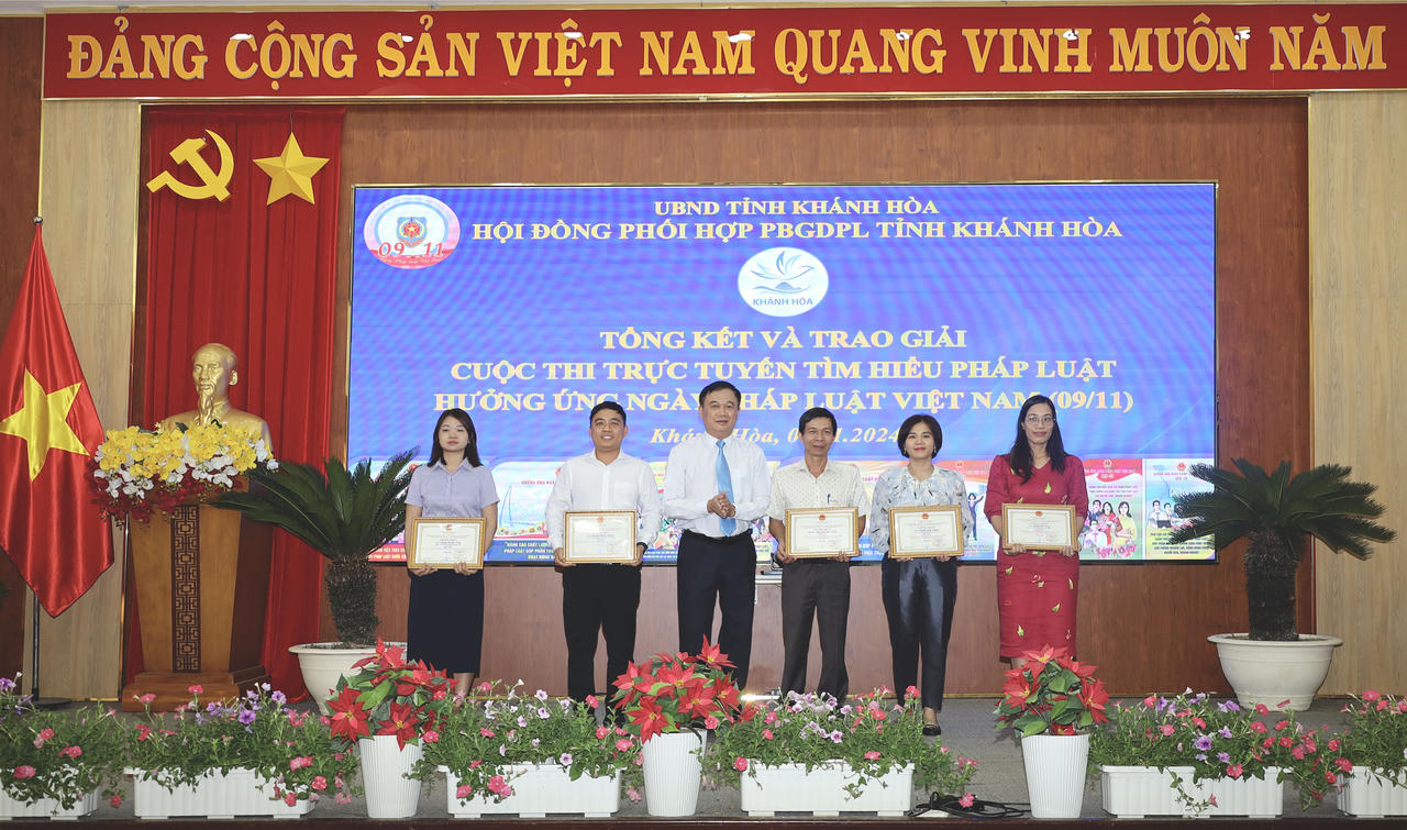Khánh Hòa: Hơn 35.000 người tham gia hai cuộc thi trực tuyến tìm hiểu pháp luật năm 2024 trên địa bàn tỉnh