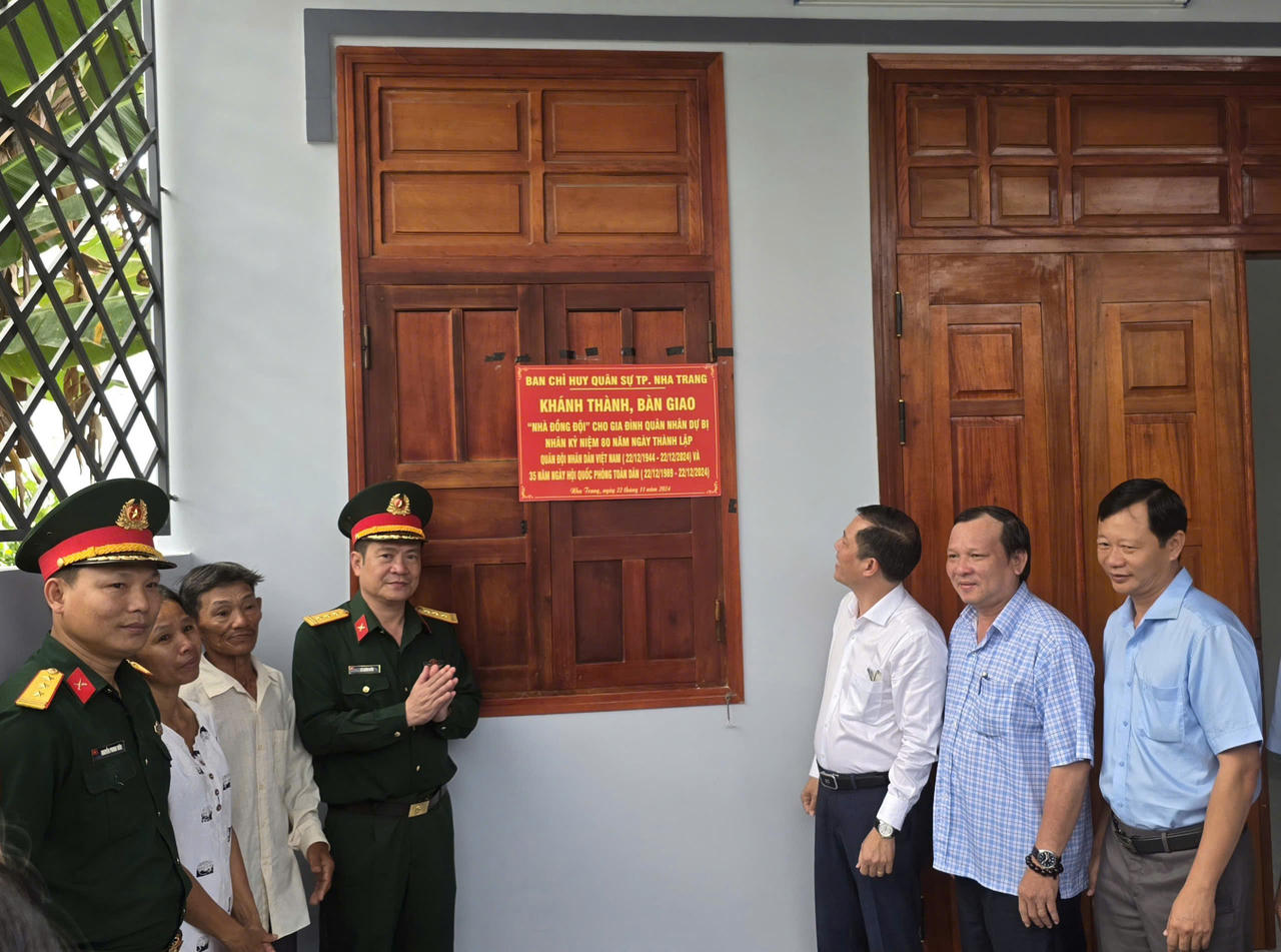 Bàn giao nhà đồng đội cho gia đình quân nhân xuất ngũ tại Nha Trang