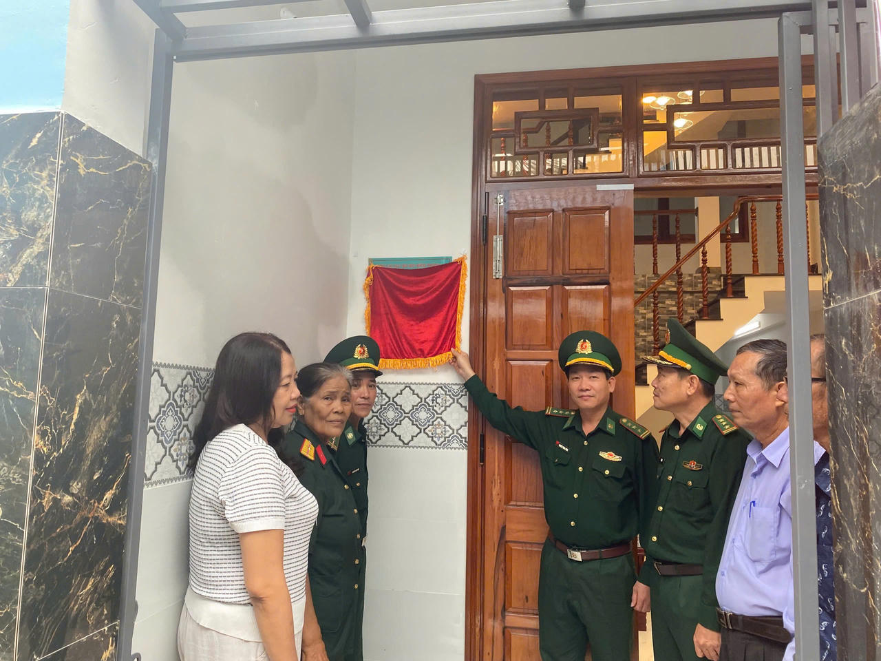 Bộ đội biên phòng tỉnh Bình Định bàn giao Nhà đồng đội cho quân nhân có hoàn cảnh khó khăn