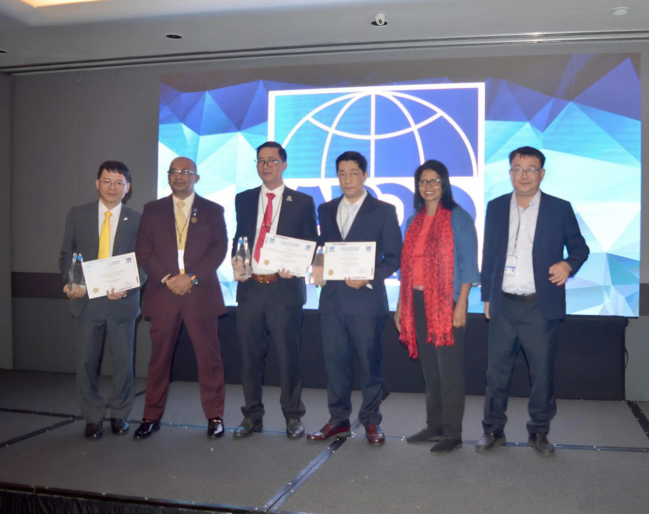 Sanest - Sanvinest vinh dự nhận giải thưởng Chất lượng Quốc tế Châu Á Thái Bình Dương và Giải Vàng Chất lượng Quốc gia