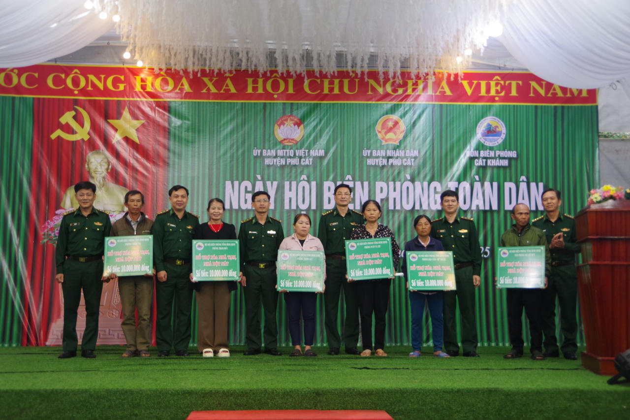 Xây dựng thế trận biên phòng toàn dân và phát huy sức mạnh đại đoàn kết dân tộc tại tỉnh Bình Định