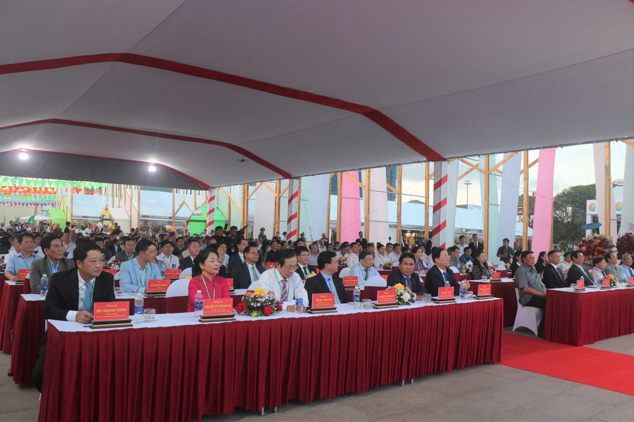 Quảng bá sản phẩm, thương hiệu ngành gỗ Việt Nam tại Hội chợ Quốc tế Q-FAIR 2025