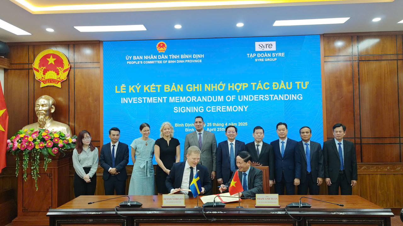 Bình Định ký bản ghi nhớ đầu tư dự án Tổ hợp sản xuất tái chế vải 1 tỷ USD với tập đoàn Syre, Thụy Điển