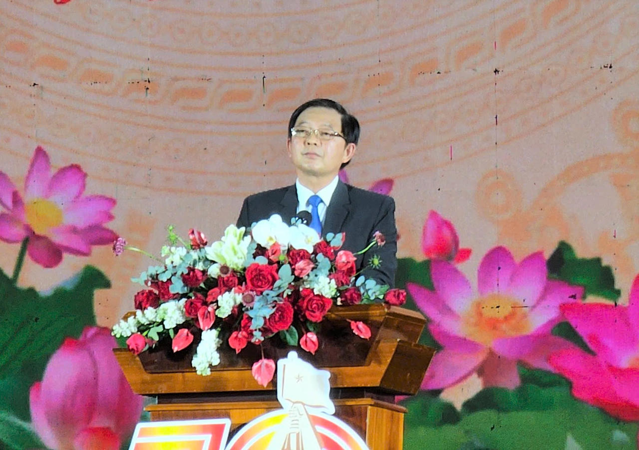 Đón nhận Bằng Di tích quốc gia 'Cảng Quy Nhơn - Địa điểm 300 ngày chuyển quân tập kết ra Bắc'