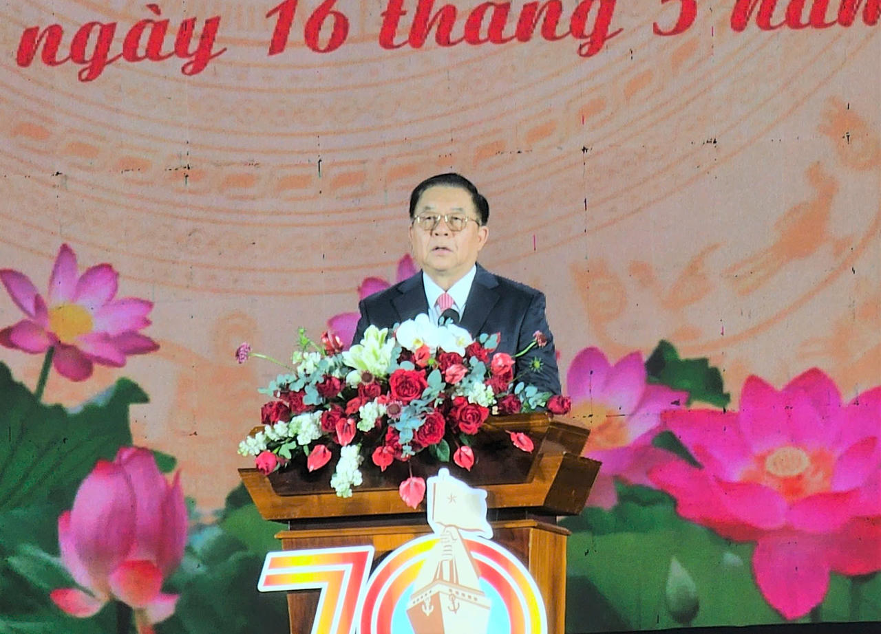 Đón nhận Bằng Di tích quốc gia 'Cảng Quy Nhơn - Địa điểm 300 ngày chuyển quân tập kết ra Bắc'