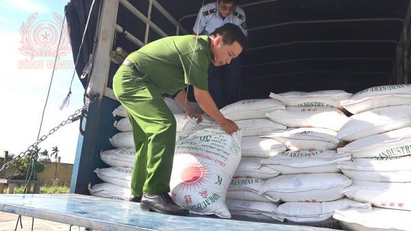 Bình Định: Cao điểm đấu tranh ngăn chặn, đẩy lùi tình trạng buôn lậu, gian lận thương mại, hàng giả