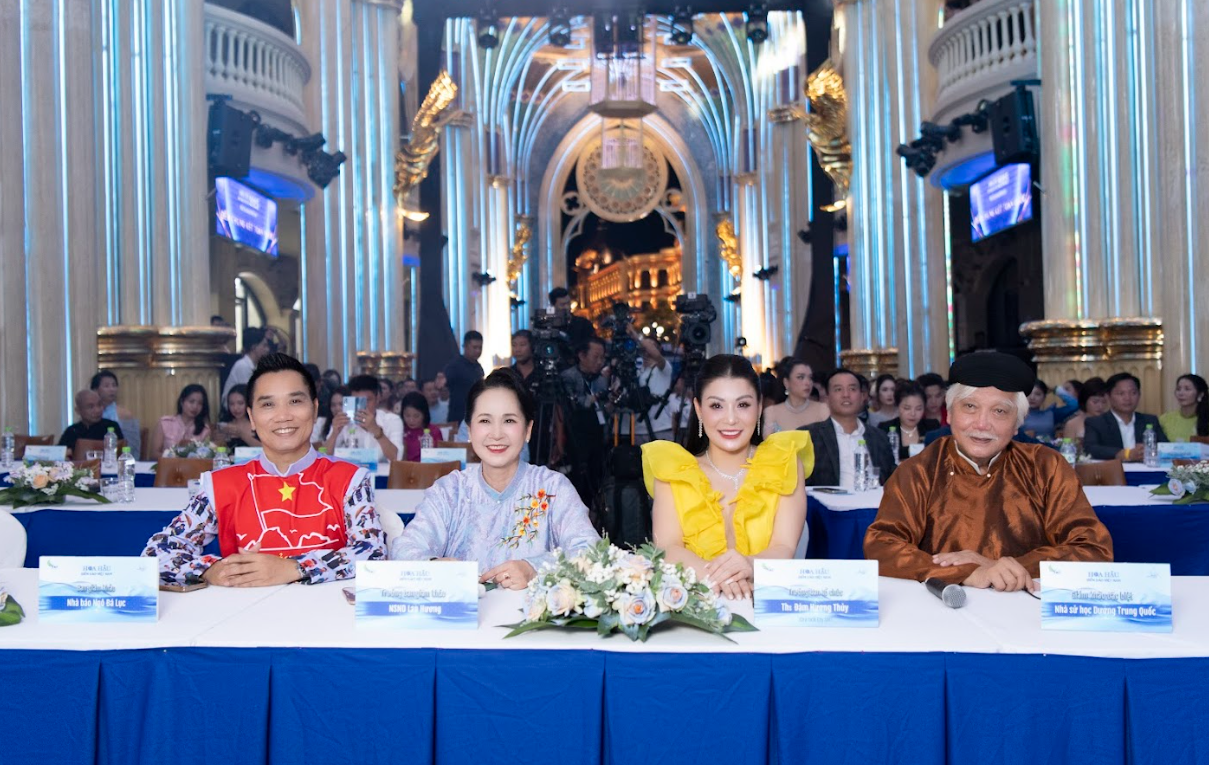 Người đẹp Thanh Hóa đăng quang cuộc thi Hoa hậu Biển đảo Việt Nam 2025