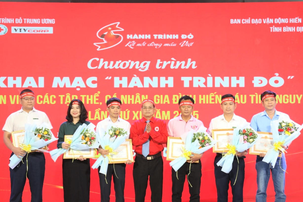 Khai mạc Hành trình đỏ lần thứ XII tại Bình Định