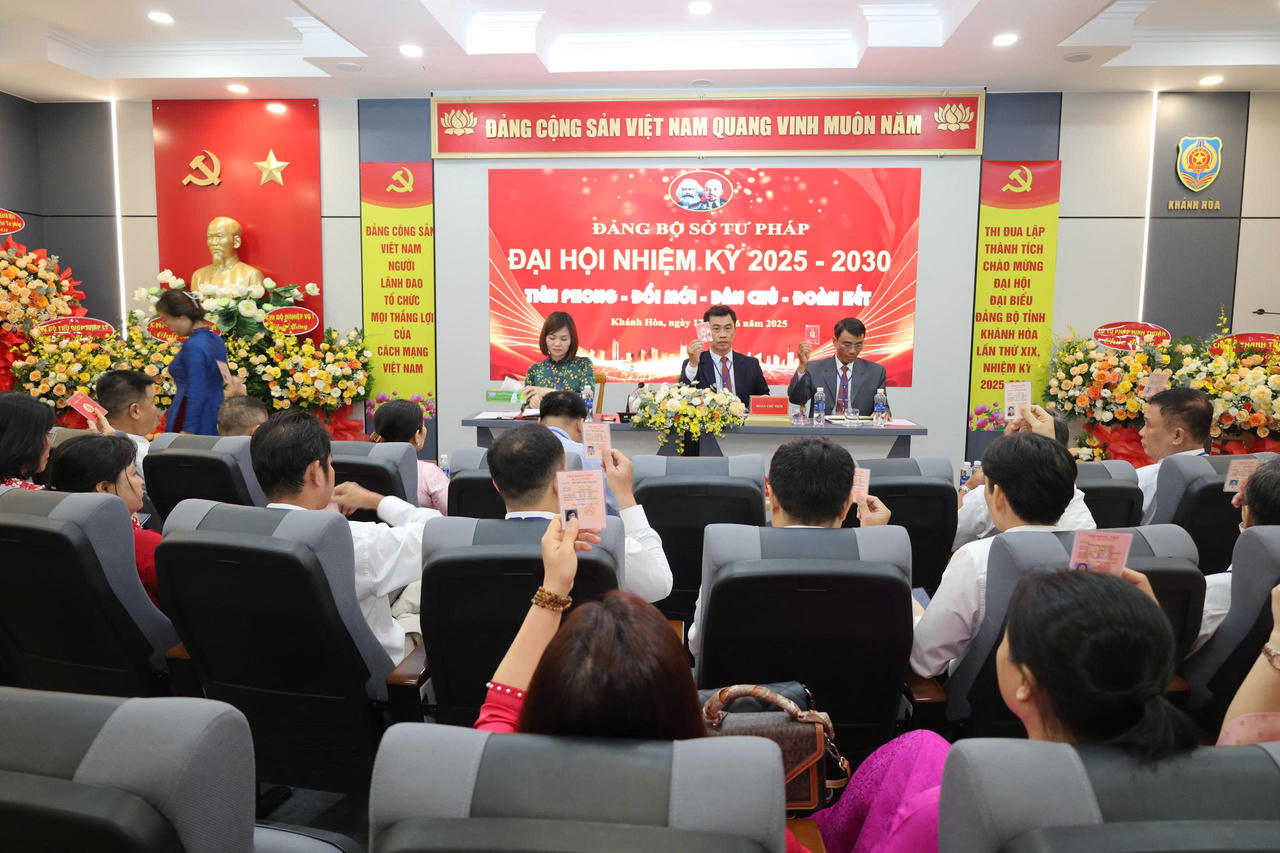 Đảng bộ Sở Tư pháp Khánh Hòa bước vào nhiệm kỳ mới với khí thế đổi mới và hội nhập