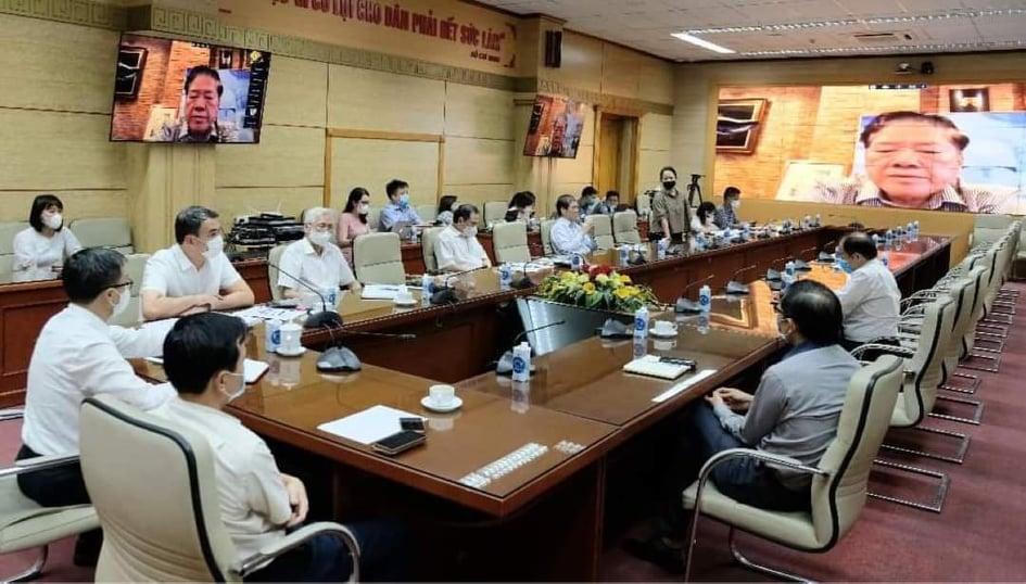 Bộ Y tế đề nghị nhanh chóng hoàn thiện để xem xét cấp phép khẩn cấp vắc xin phòng COVID-19 Nanocovax của Việt Nam 