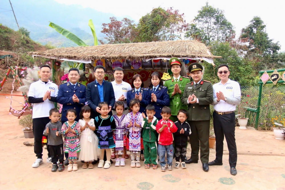 “Thắp sáng tương lai mầm non biên giới”