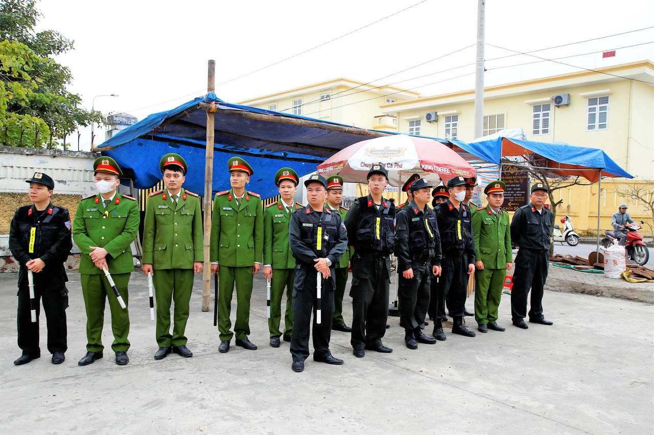Bí thư tỉnh ủy Nam Định kiểm tra công tác tổ chức hội chợ Viềng tại Vụ Bản
