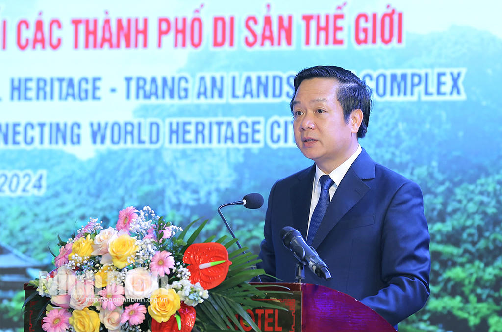 Ninh Bình phấn đấu trở thành miền đất giàu về văn hóa, mạnh về kinh tế, xanh - sạch về môi trường.