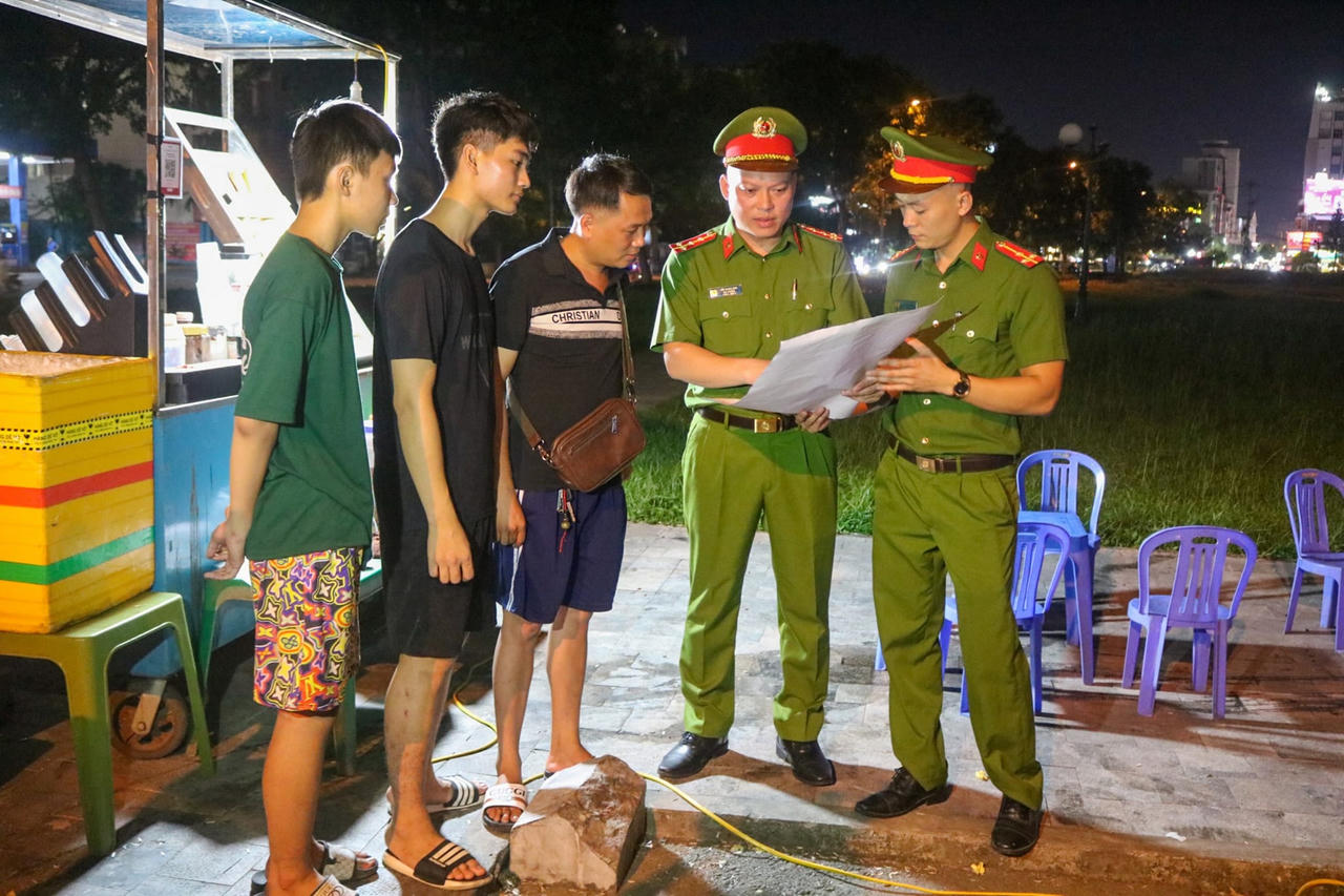 Công an Nam Định 'ra quân' tuyên truyền phòng, chống tội phạm